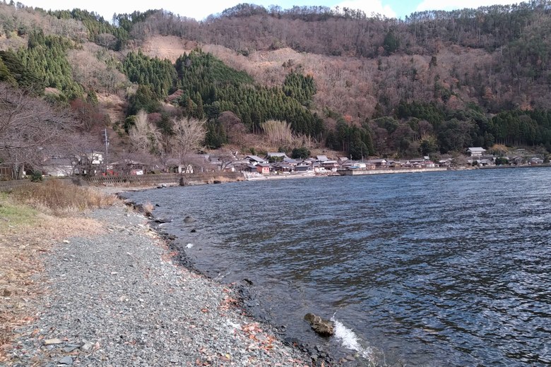 菅浦と琵琶湖の湖岸